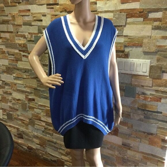 BDG Urban Outfitters Knit Oversize Sleeveless Sweater - Picture 1 of 9
